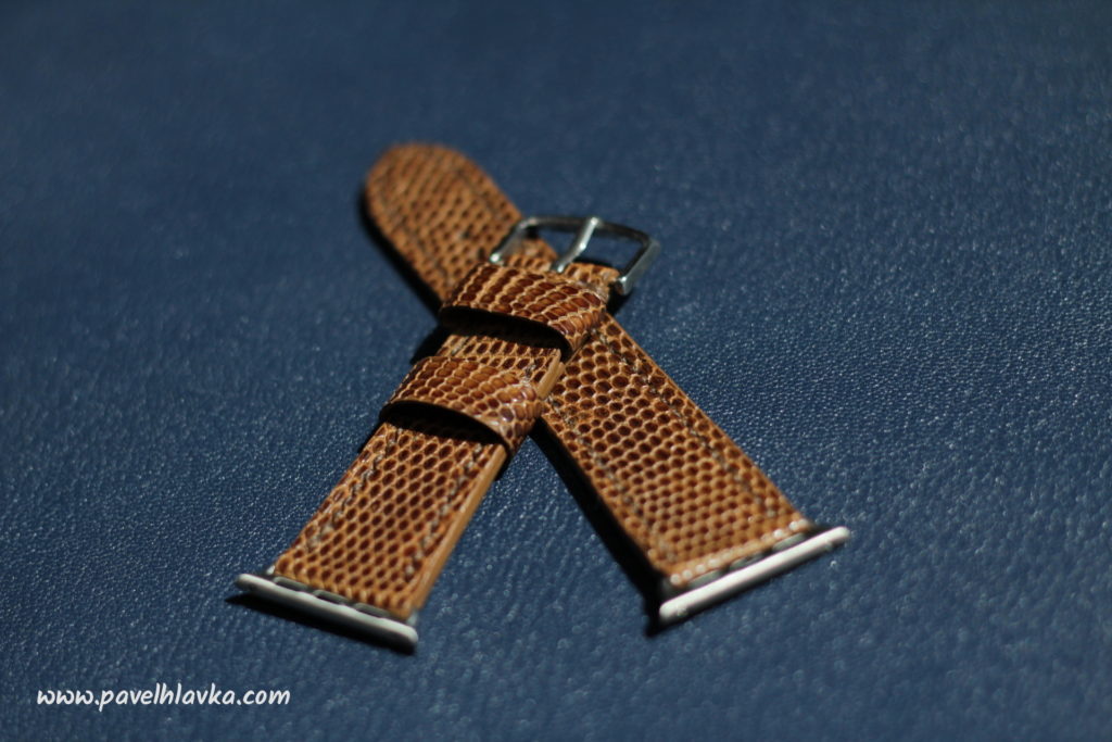Ručně vyrobený kožený řemínek pro hodinky Aplle Watch z ještěrčí kůže na zakázku